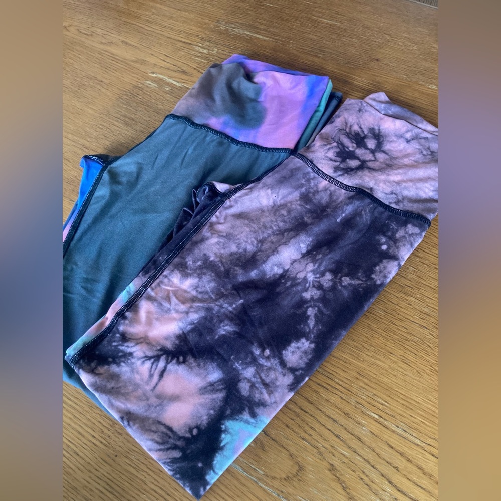 Teeki yoga pants size small
